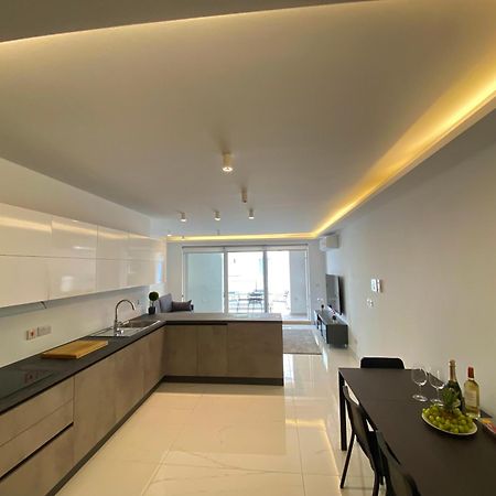 Tigne Sliema Three Bedrooms Apartment Kültér fotó