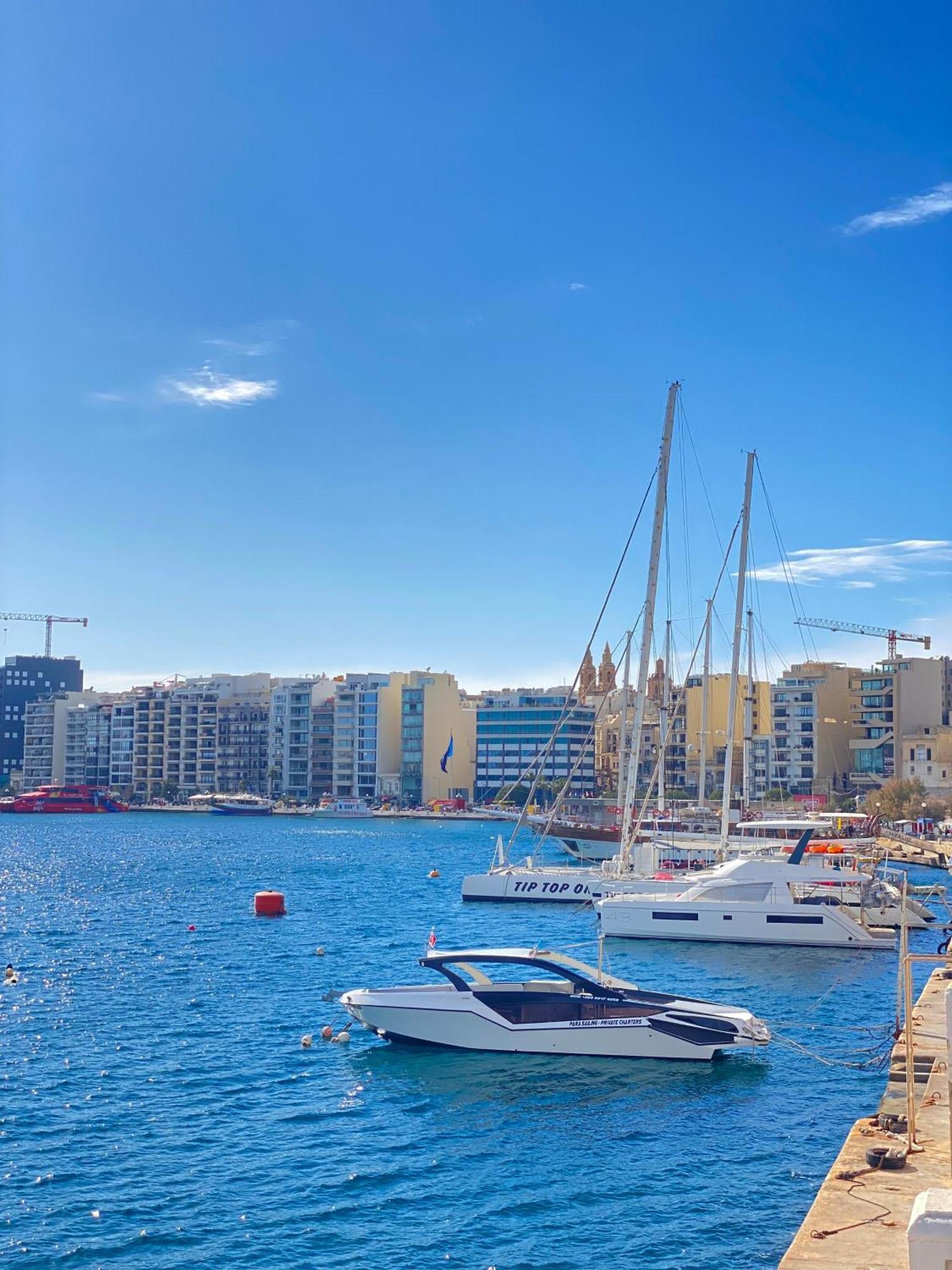 Tigne Sliema Three Bedrooms Apartment Kültér fotó
