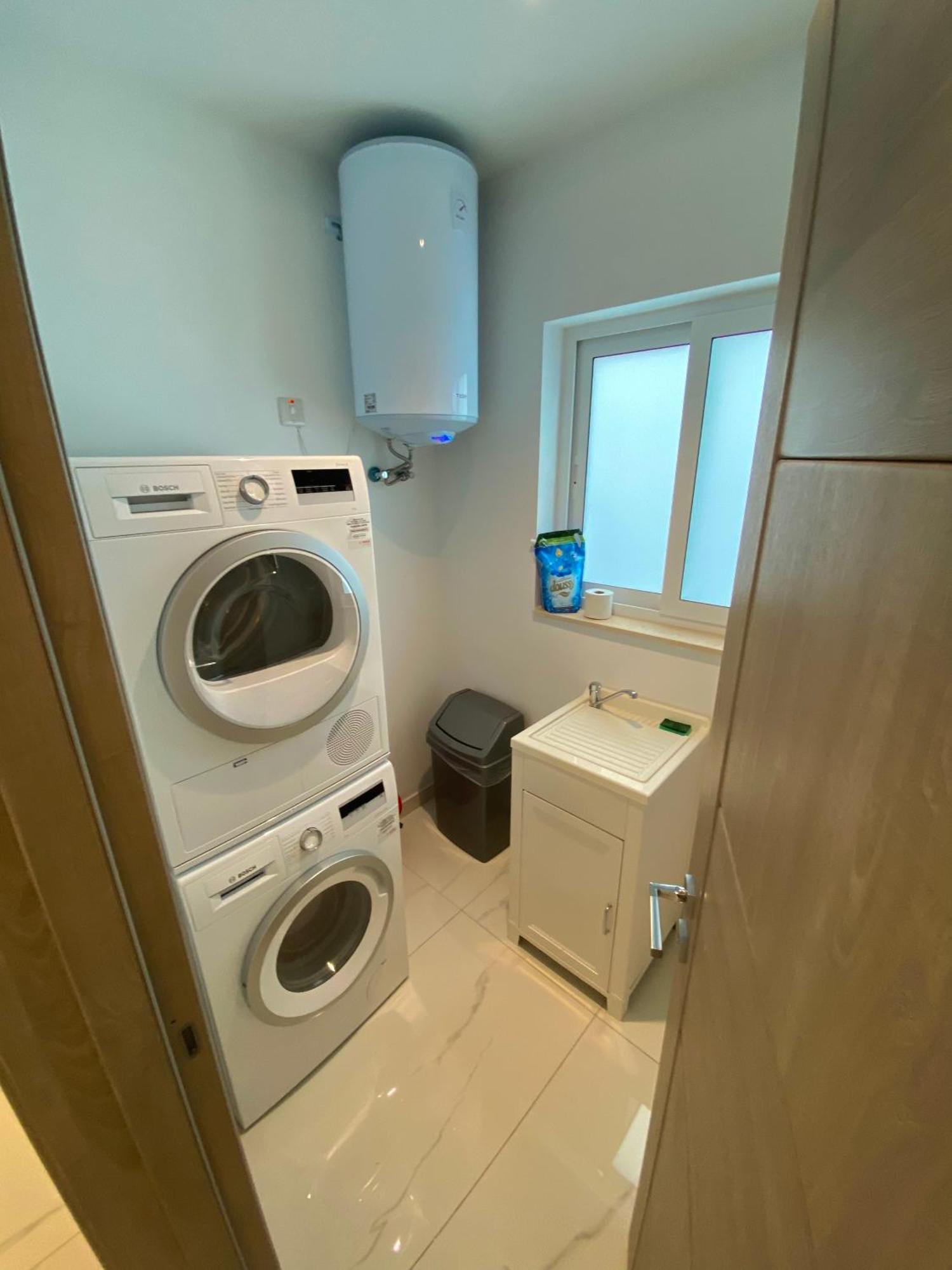 Tigne Sliema Three Bedrooms Apartment Kültér fotó