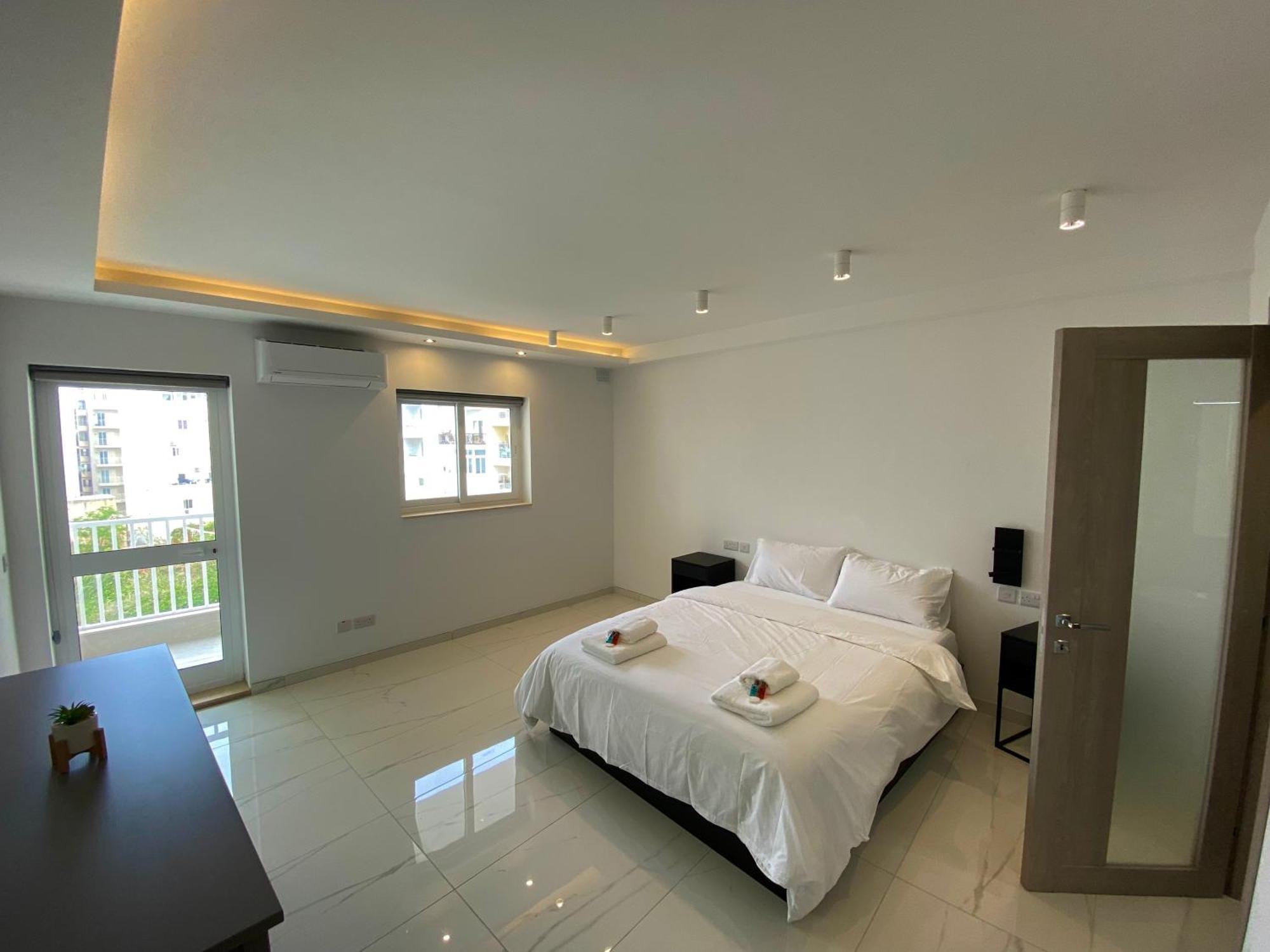 Tigne Sliema Three Bedrooms Apartment Kültér fotó