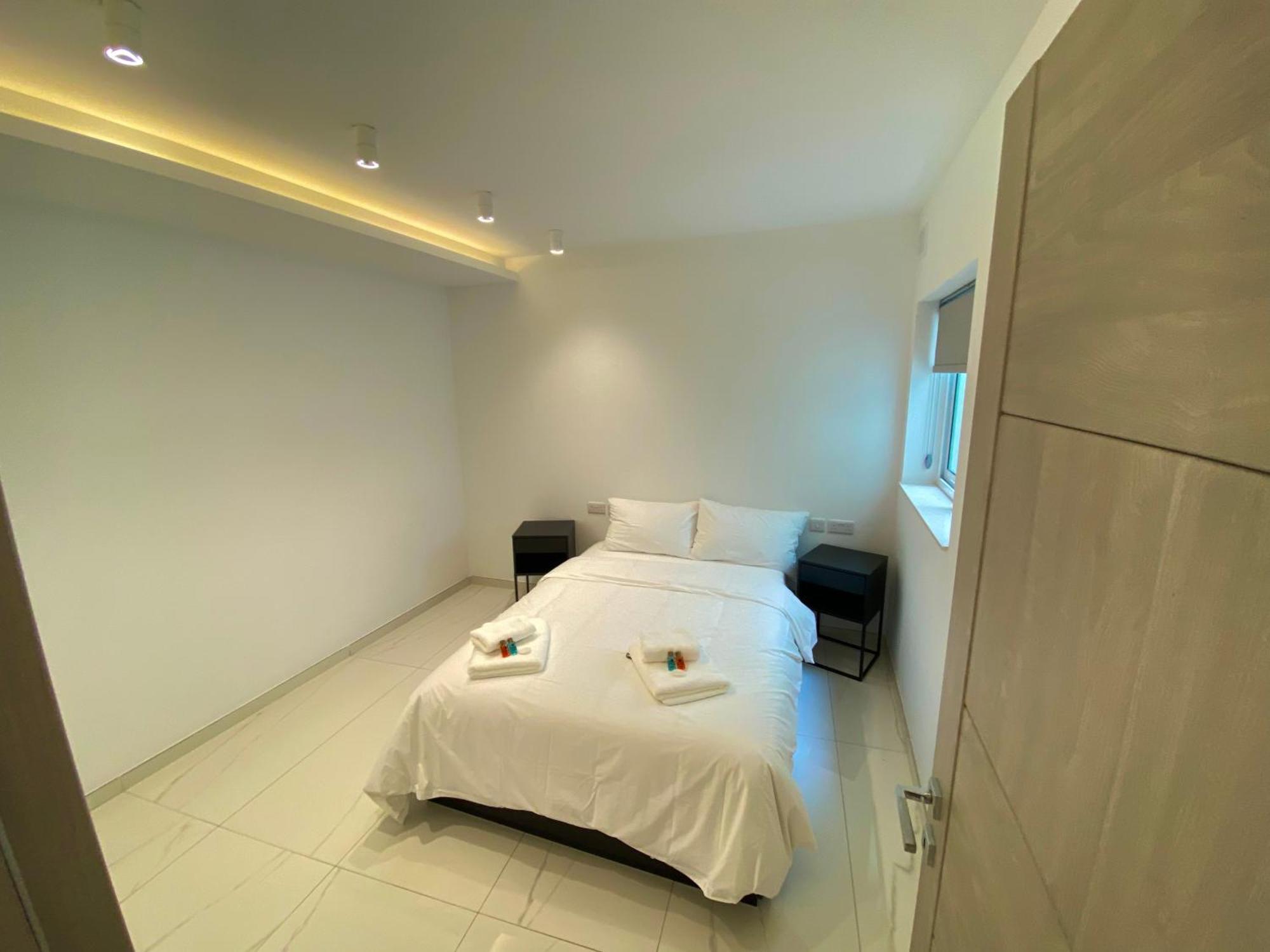 Tigne Sliema Three Bedrooms Apartment Kültér fotó