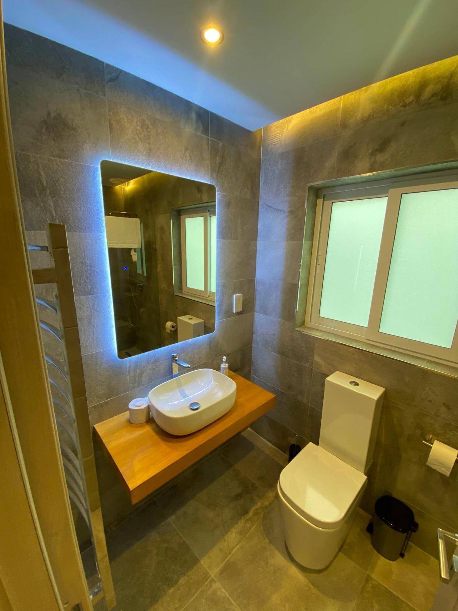 Tigne Sliema Three Bedrooms Apartment Kültér fotó