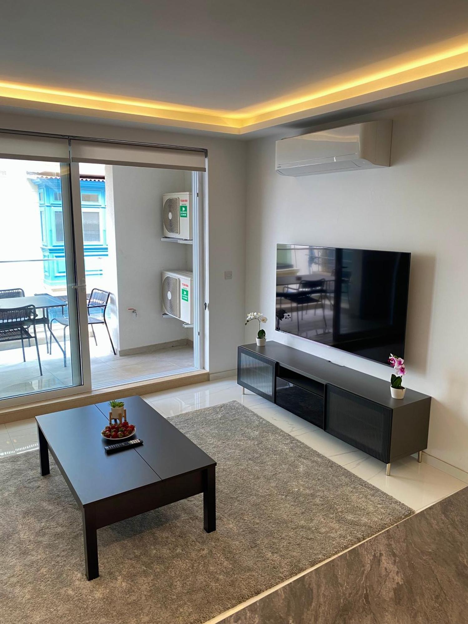 Tigne Sliema Three Bedrooms Apartment Kültér fotó