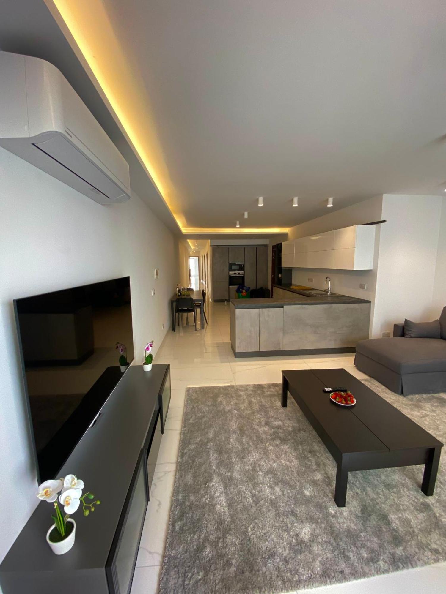Tigne Sliema Three Bedrooms Apartment Kültér fotó