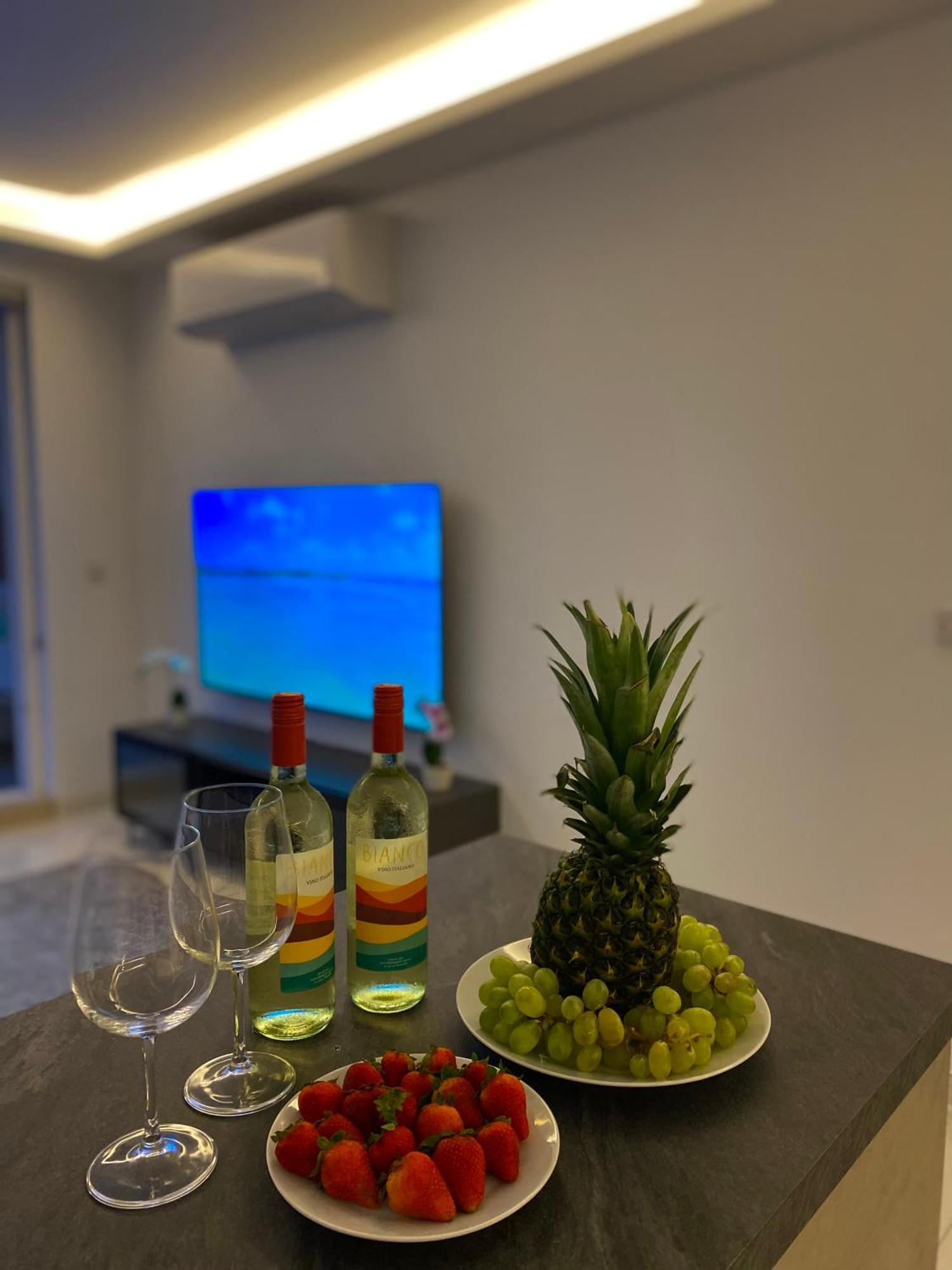 Tigne Sliema Three Bedrooms Apartment Kültér fotó